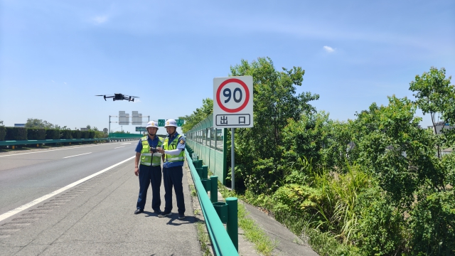7月４日　阜陽處南照保暢分中心無人機(jī)巡查轄段橋涵 (1).jpg